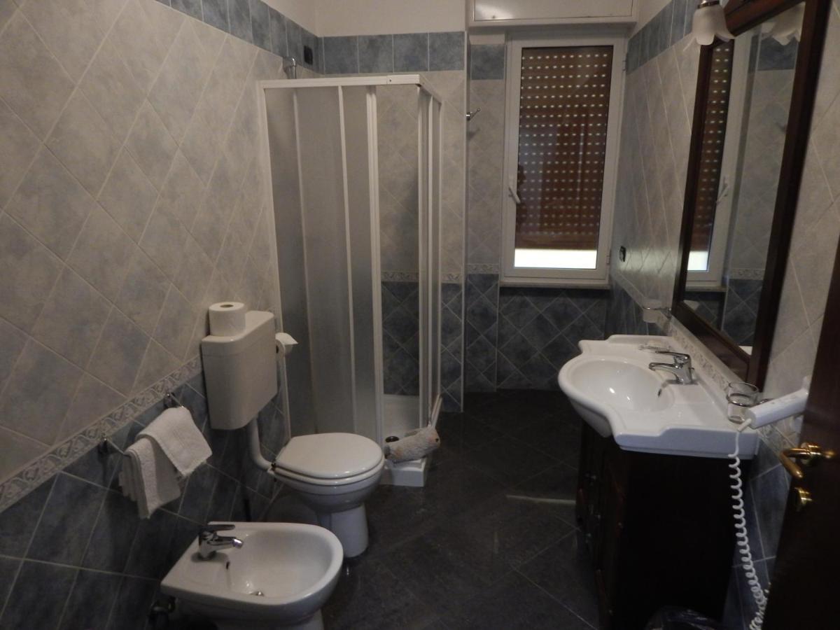 albergo massimo Loano Esterno foto